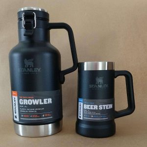 STANLEY GARRAFA GROWLER TÉRMICO BLACK + CANECA PARA CERVEJA TÉRMICA